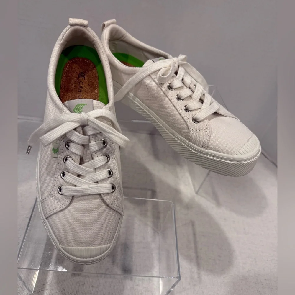 Cariuma OCA Low Canvas Sneakers White – Size 8.5 – New Without Tags - Picture 4 of 10